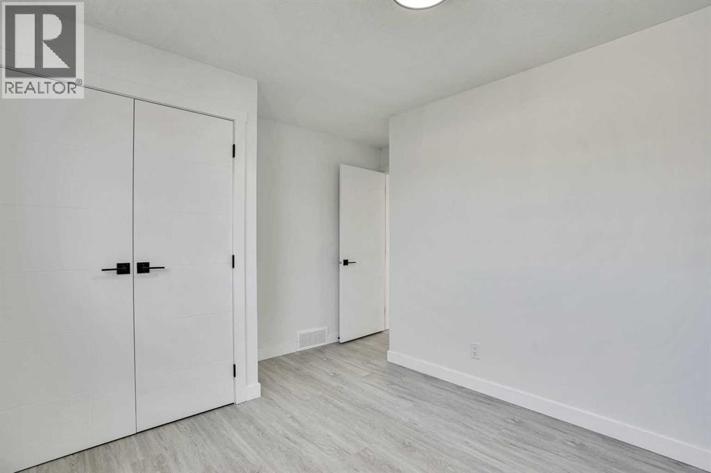 Photo 22 of 60 Whitworth Way Ne, Calgary AB
