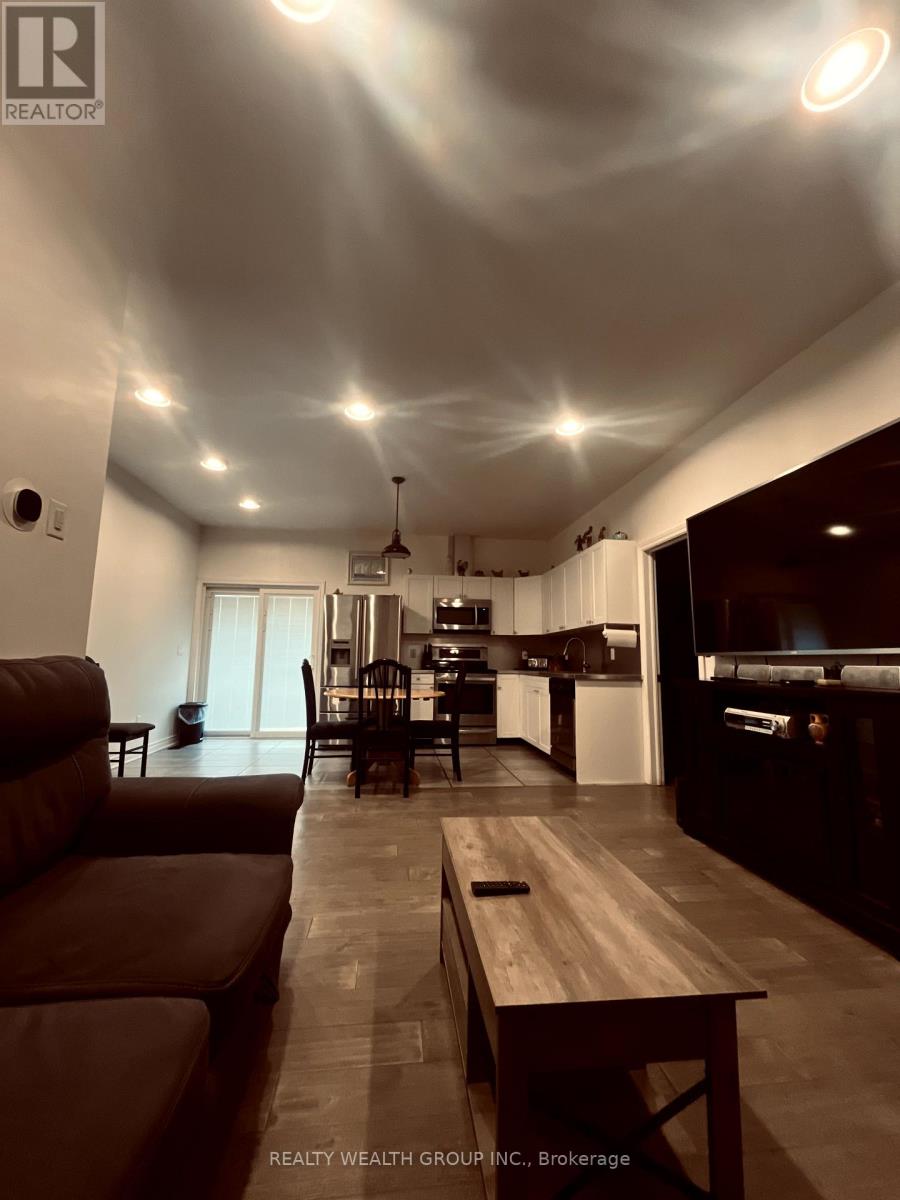 Photo 13 of 31 Silver Birch Street, Kawartha Lakes ON