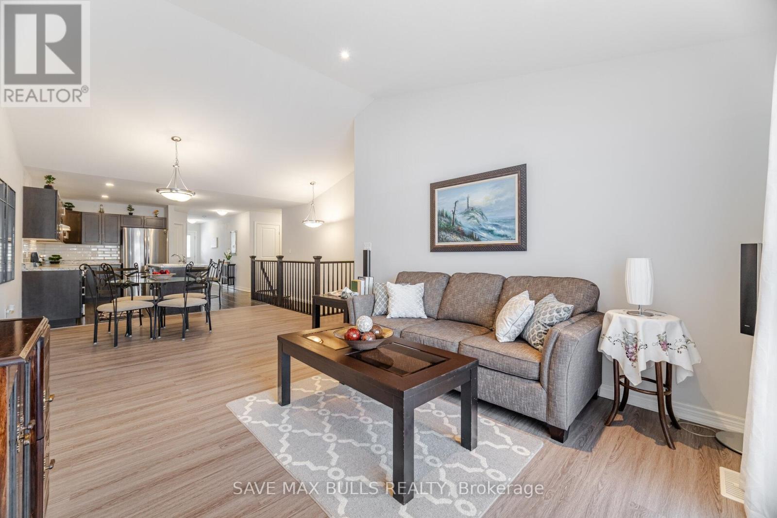 Photo 17 of 127 Acacia Road, Pelham ON