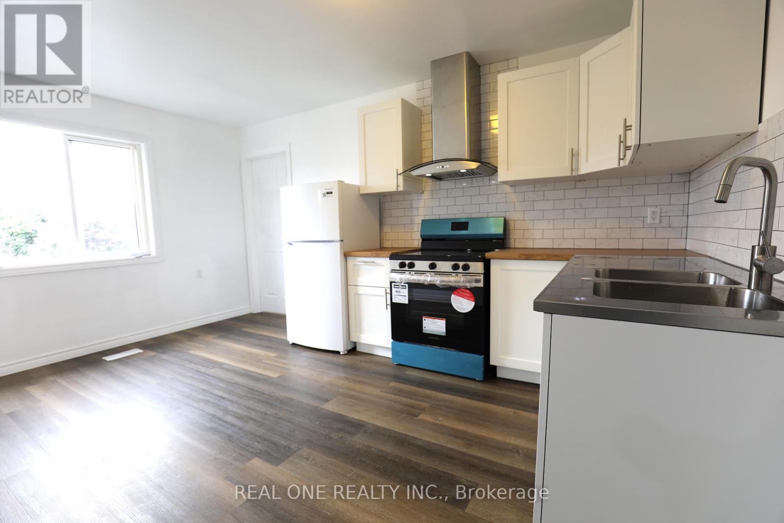 Photo 7 of Upper Level Unit 1 56 Skylark Drive, Hamilton ON