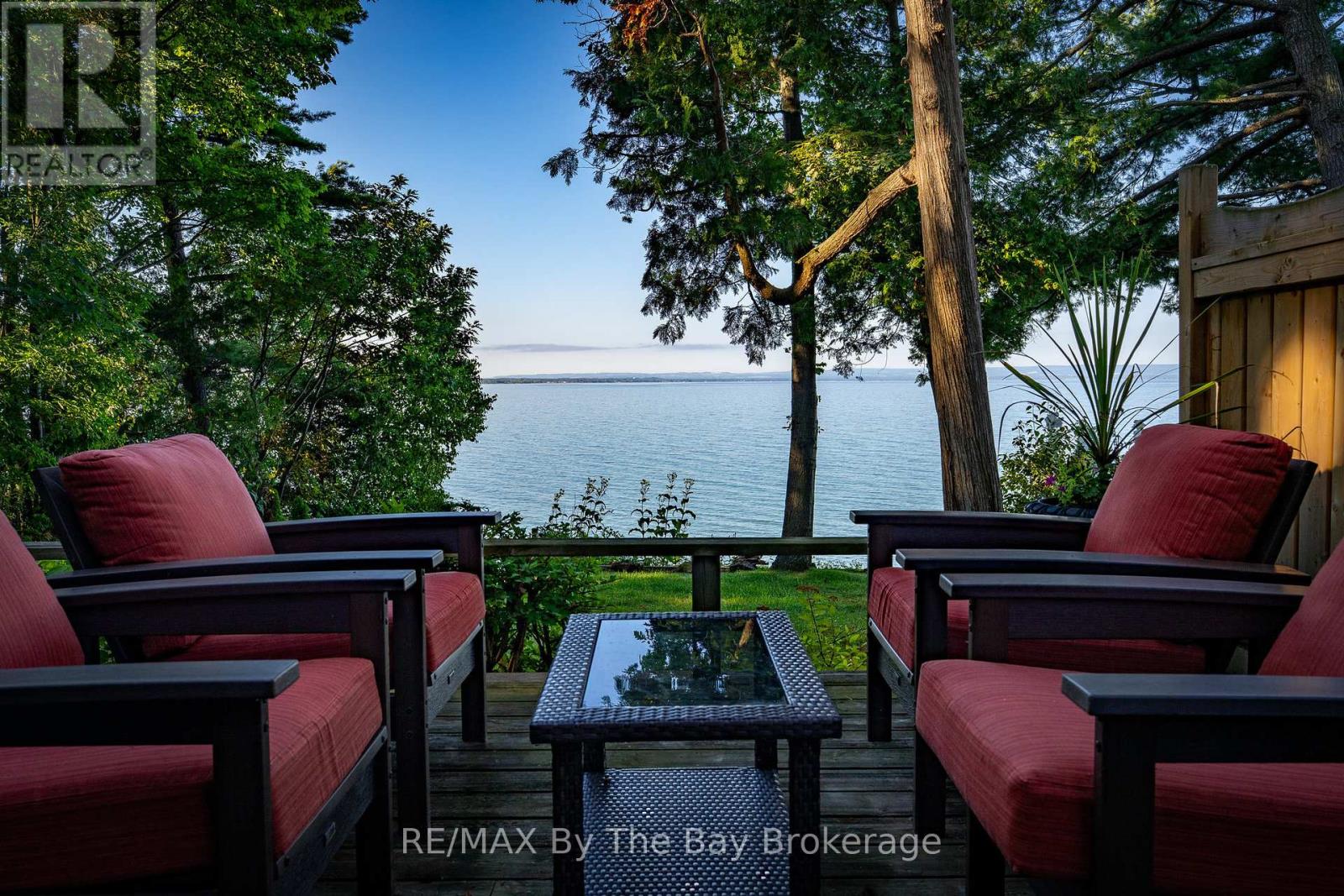 Photo 7 of 38 Willow Drive, Tiny ON