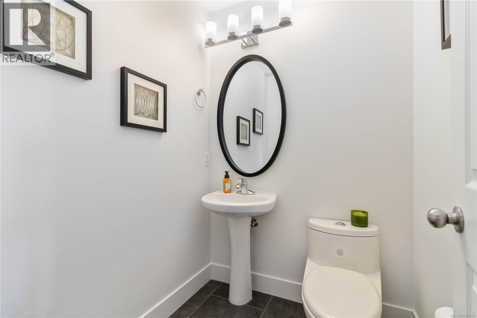 Photo 11 of 107 1924 Maple Ave S, Sooke BC