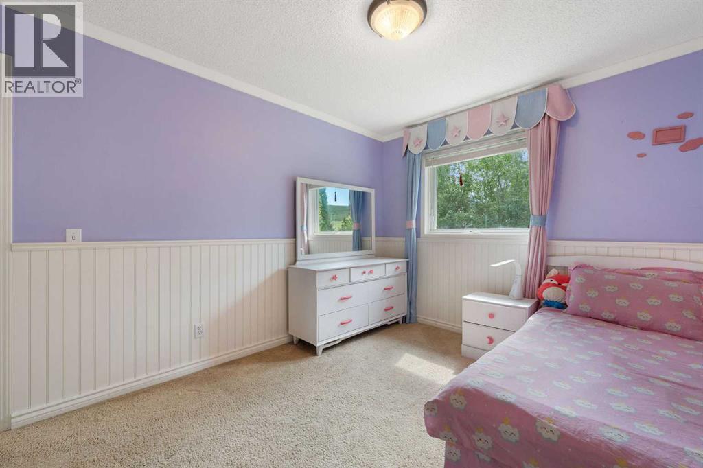 Photo 40 of 9 Valley Meadow Close Nw, Calgary AB