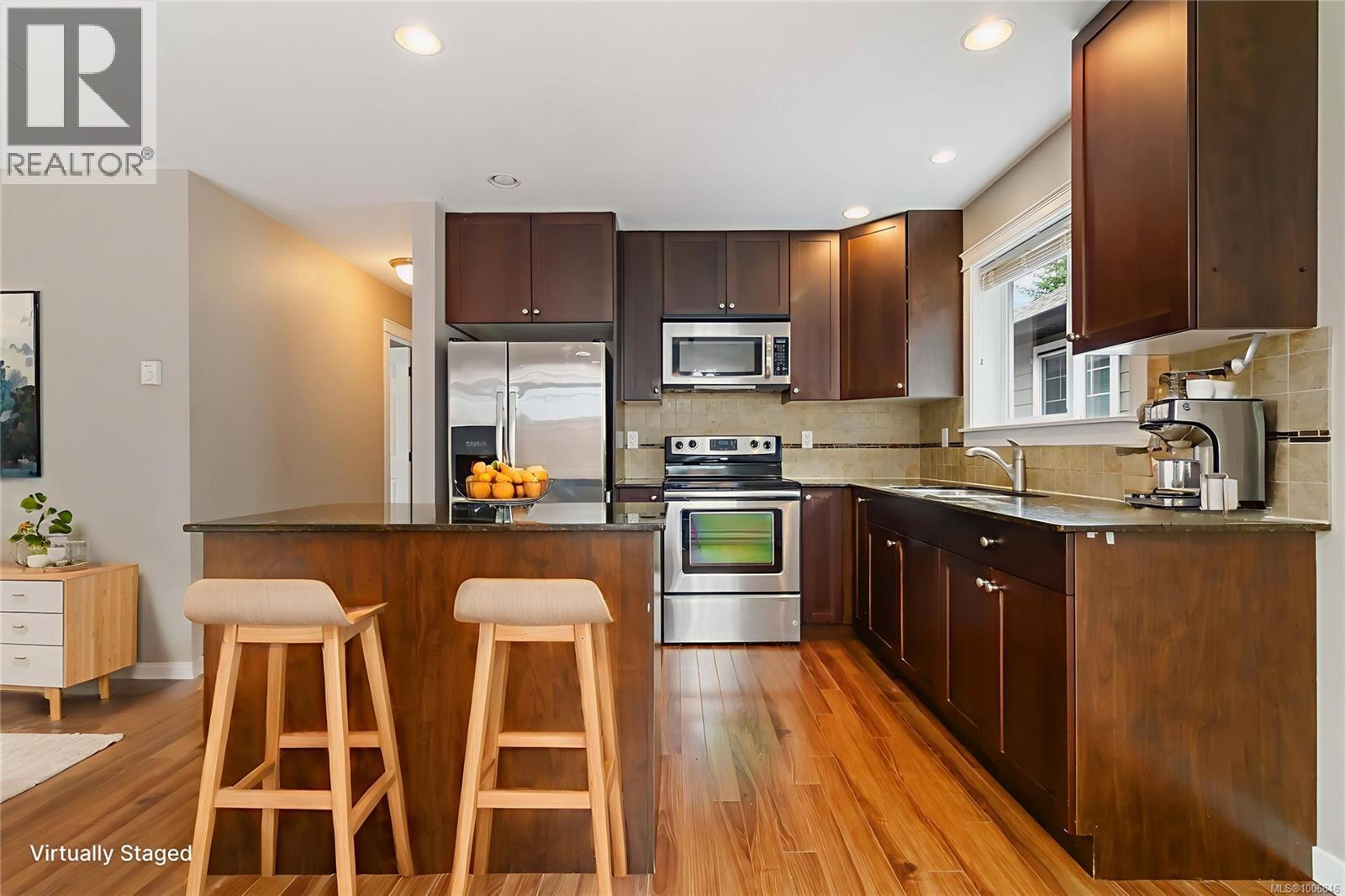 Photo 9 of 3355 Langrish Mews, Langford BC