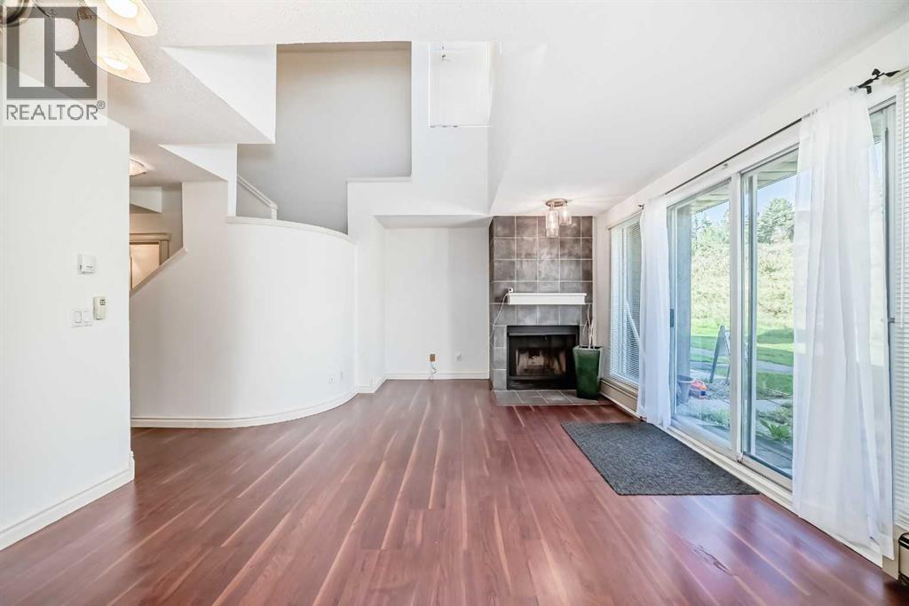Photo 10 of 10 305 Village Mews Sw, Calgary AB