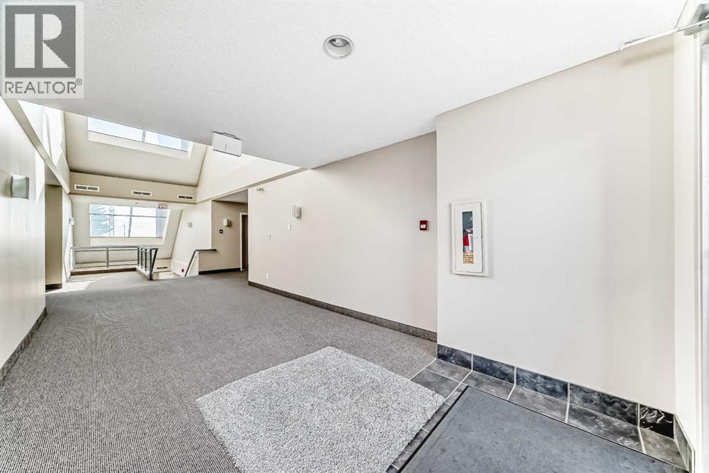 Photo 38 of 10 305 Village Mews Sw, Calgary AB