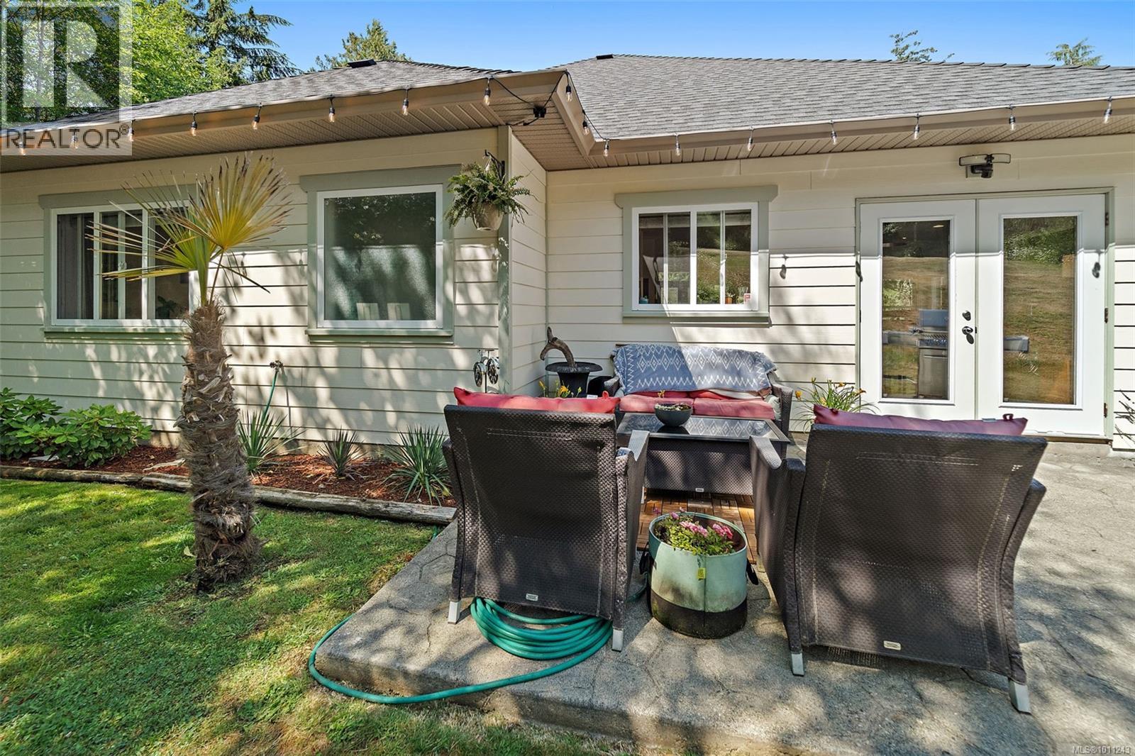 Photo 33 of 2877 Patricia Marie Pl, Sooke BC