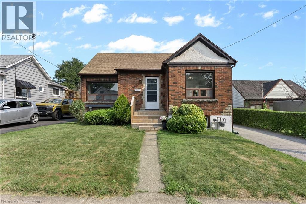 Photo 2 of 5387 Cedar Street, Niagara Falls ON