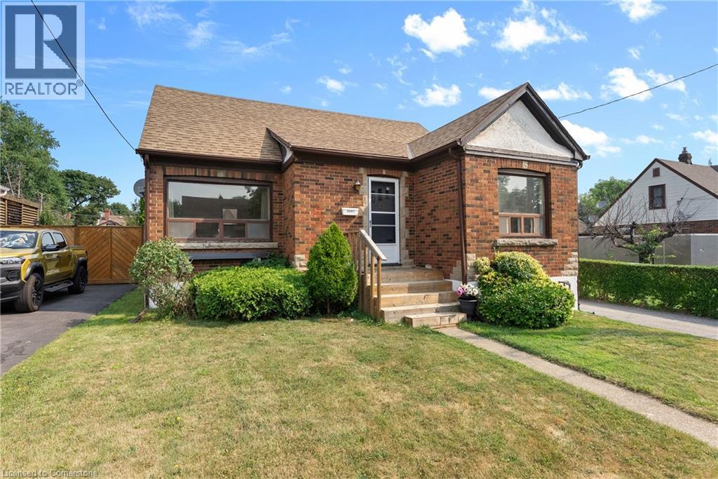Photo 1 of 5387 Cedar Street, Niagara Falls ON