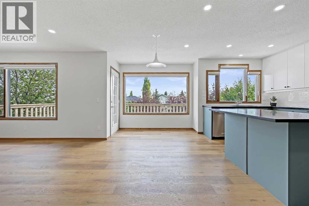 Photo 17 of 40 Edgebrook View Nw, Calgary AB