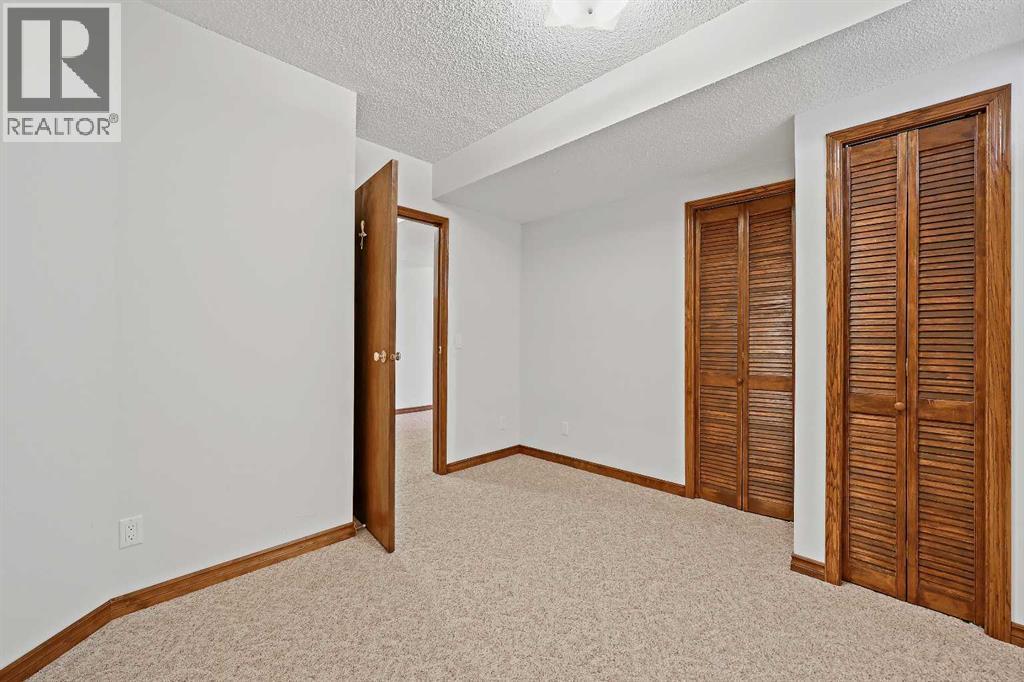 Photo 39 of 40 Edgebrook View Nw, Calgary AB