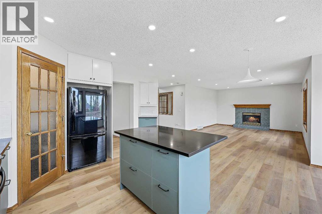 Photo 16 of 40 Edgebrook View Nw, Calgary AB