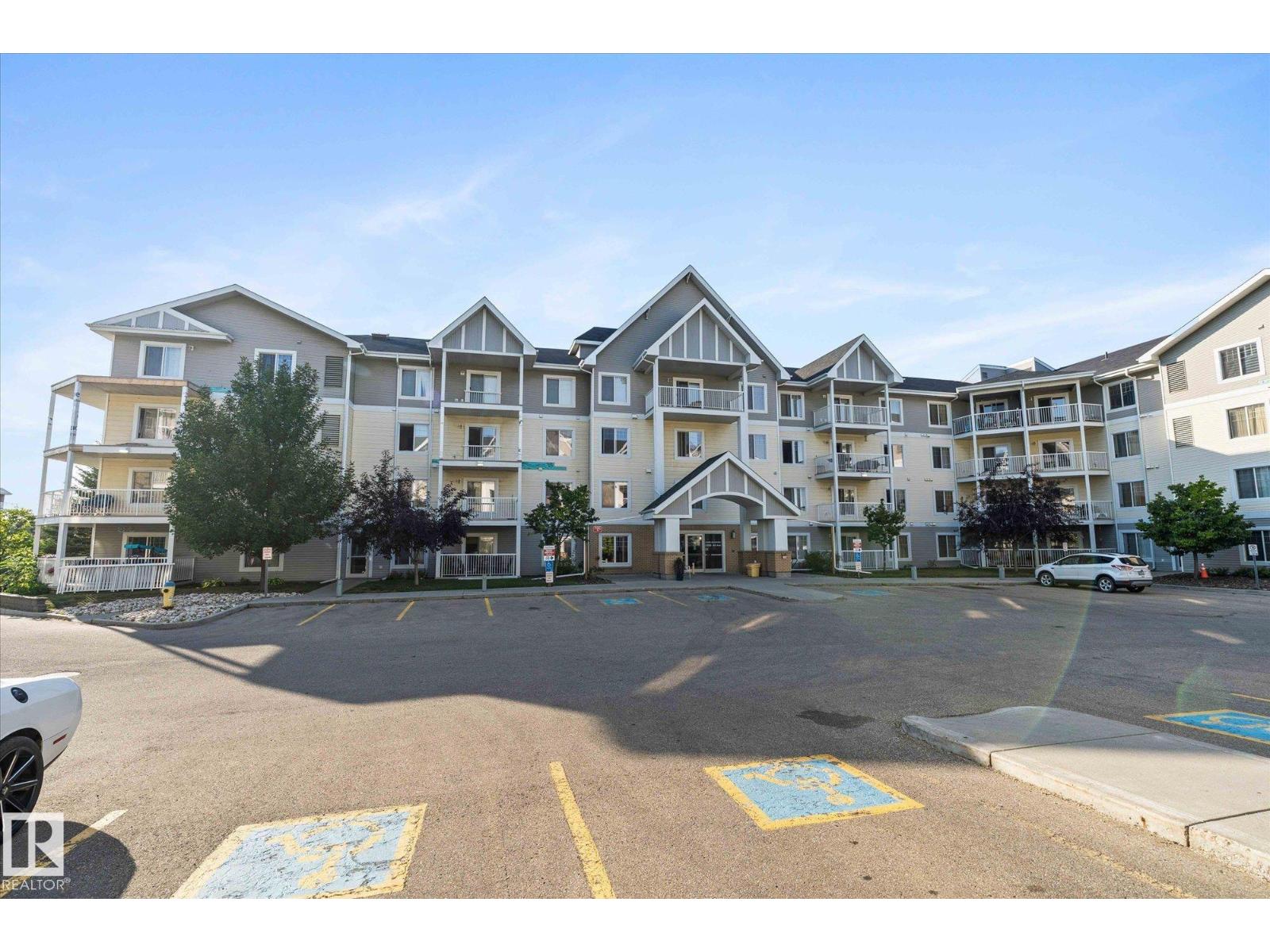 Photo 2 of 112 2208 44 Av Nw, Edmonton AB