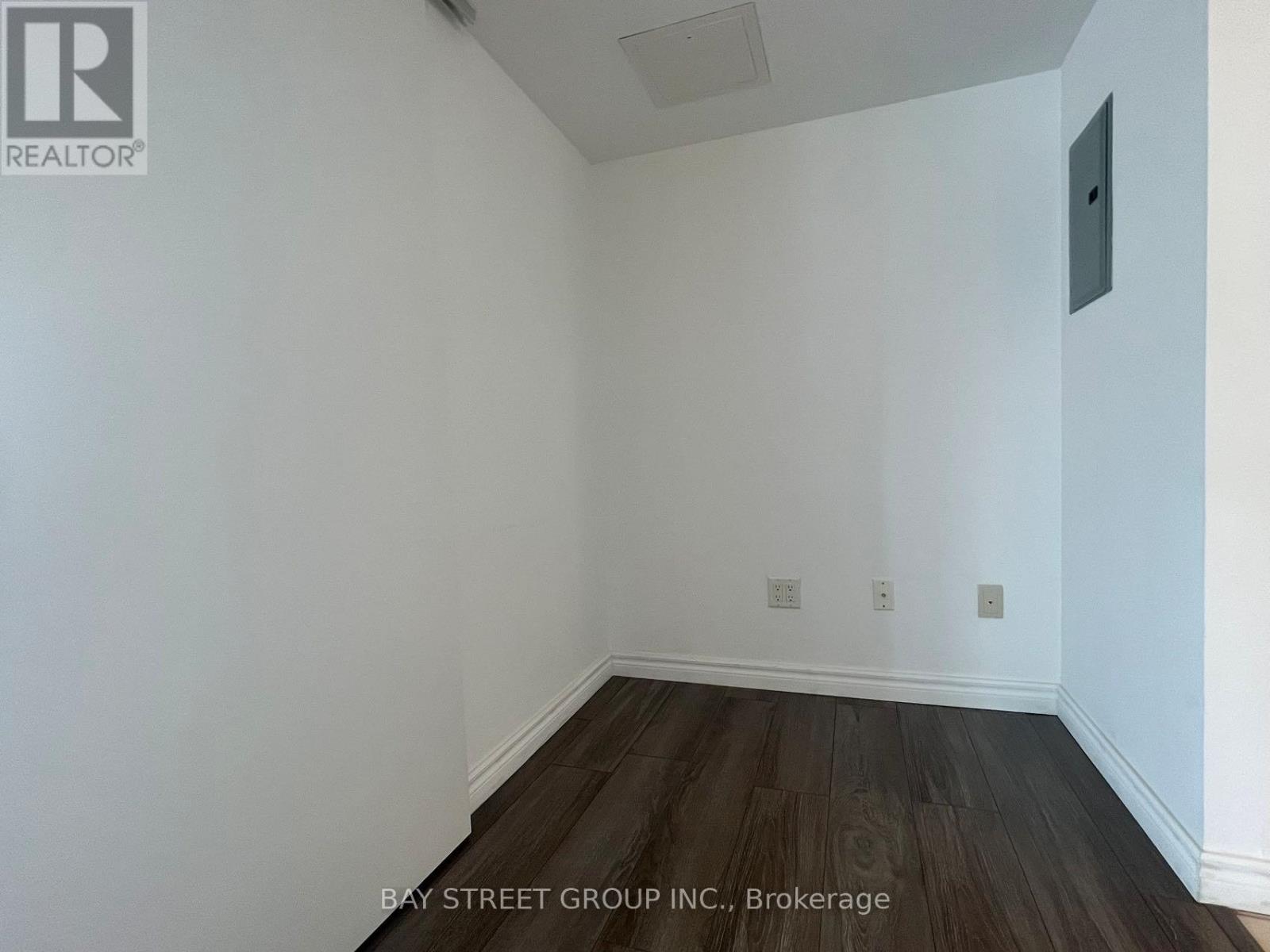 Photo 13 of 1203 38 Grenville Street, Toronto ON