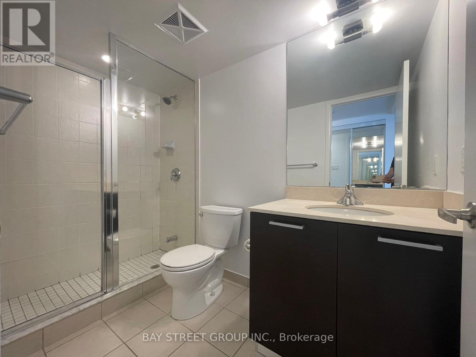 Photo 16 of 1203 38 Grenville Street, Toronto ON