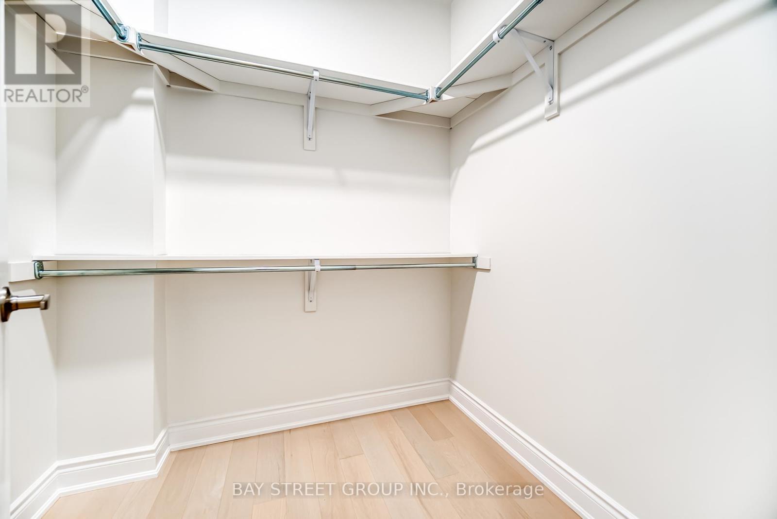 Photo 26 of 7 Kohn Lane, Markham ON