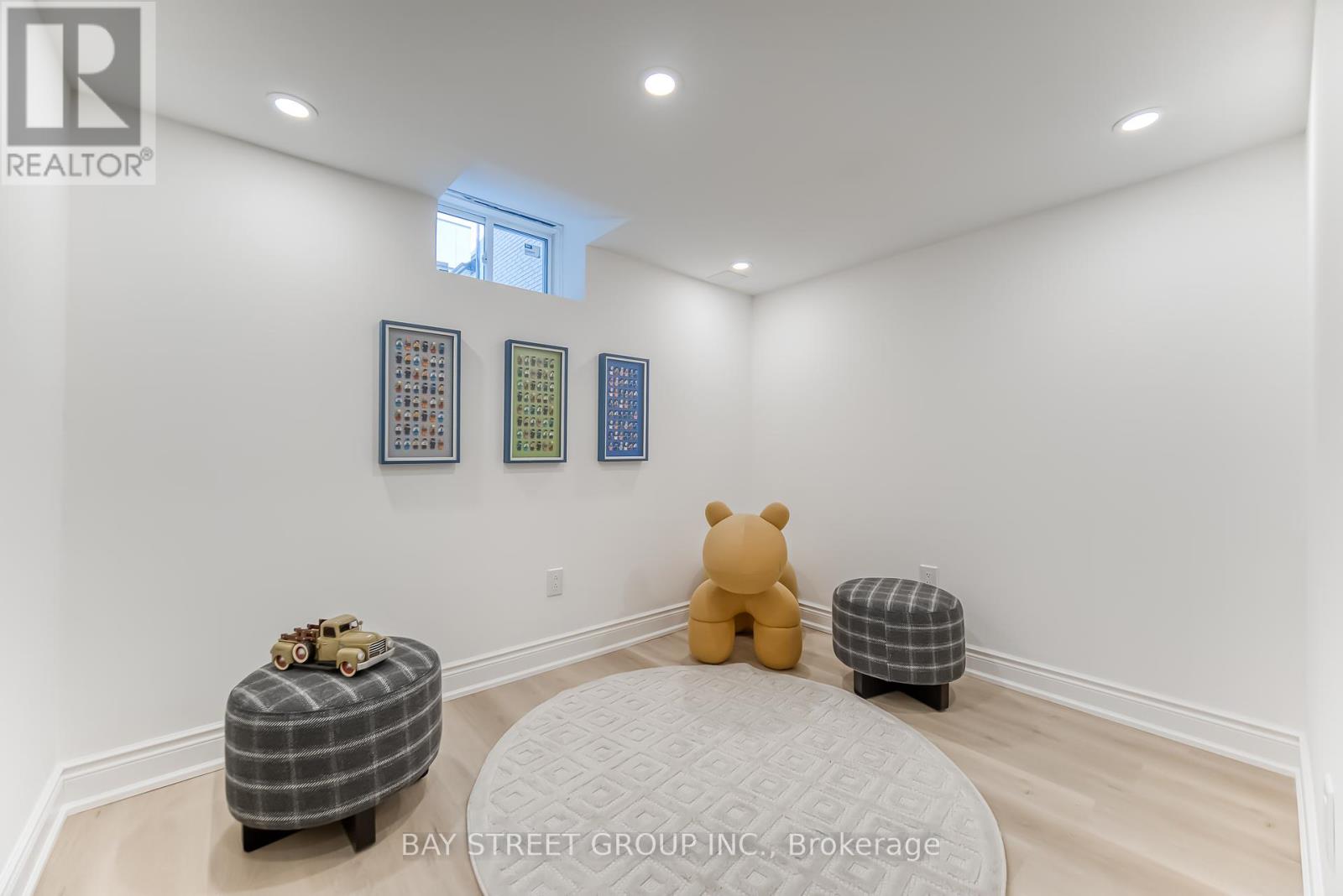 Photo 46 of 7 Kohn Lane, Markham ON
