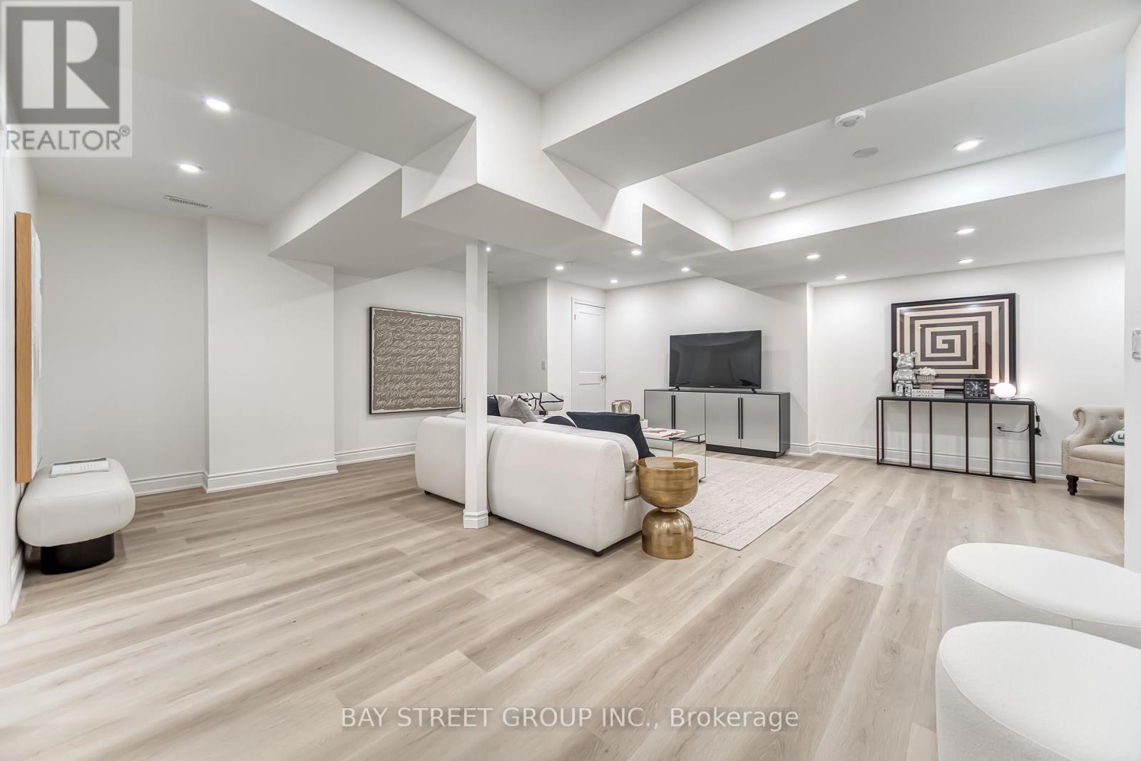 Photo 48 of 7 Kohn Lane, Markham ON
