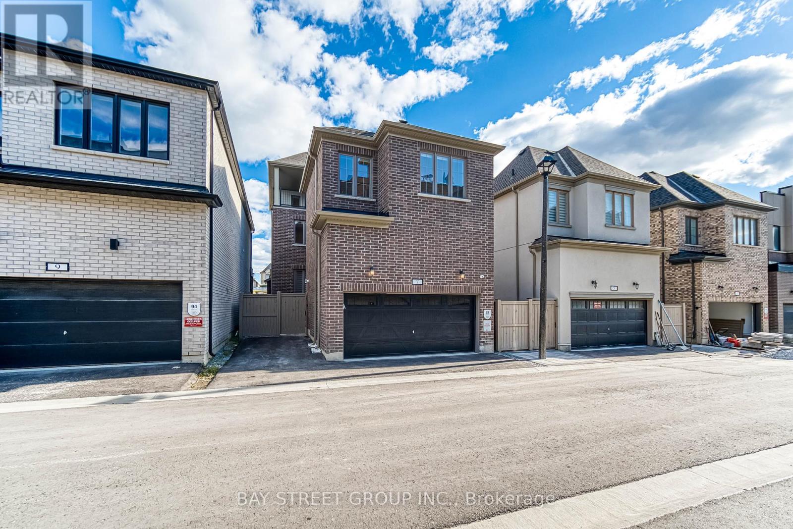 Photo 49 of 7 Kohn Lane, Markham ON