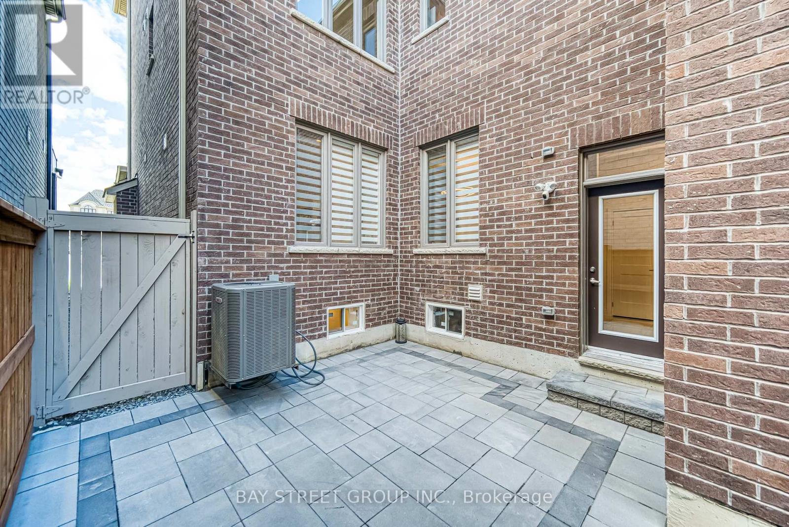 Photo 50 of 7 Kohn Lane, Markham ON