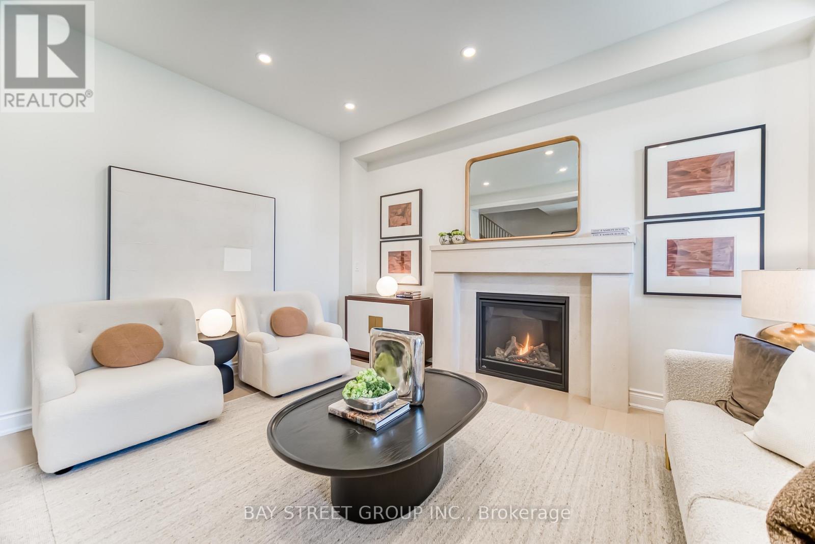 Photo 7 of 7 Kohn Lane, Markham ON