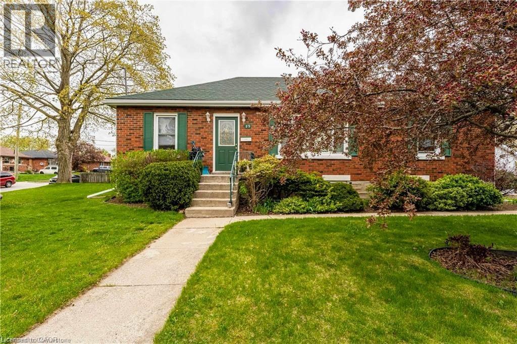 Photo 1 of 89 Elgin Street N Unit B, Cambridge ON