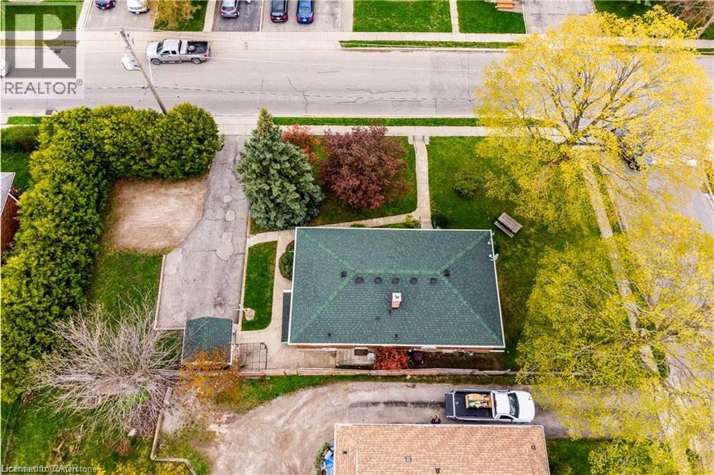 Photo 24 of 89 Elgin Street N Unit B, Cambridge ON