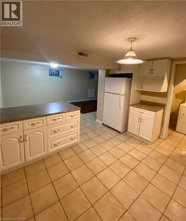 Photo 4 of 89 Elgin Street N Unit B, Cambridge ON