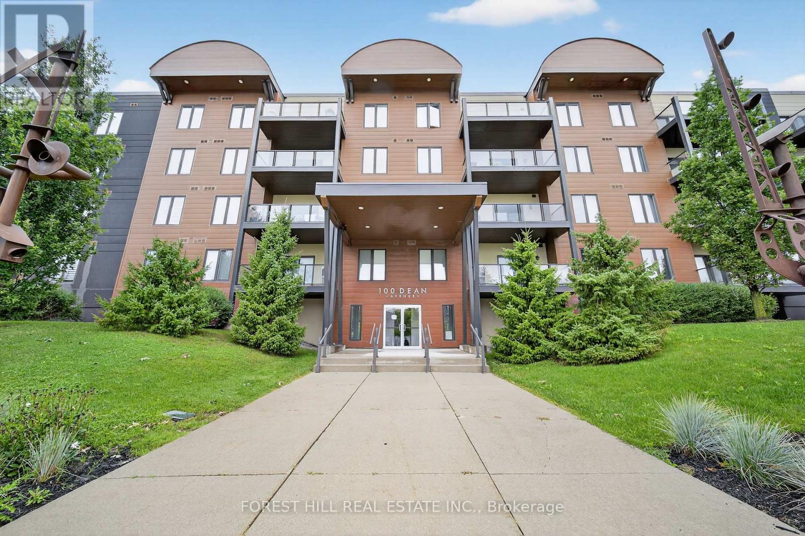 Photo 1 of 106 100 Dean Avenue, Barrie ON
