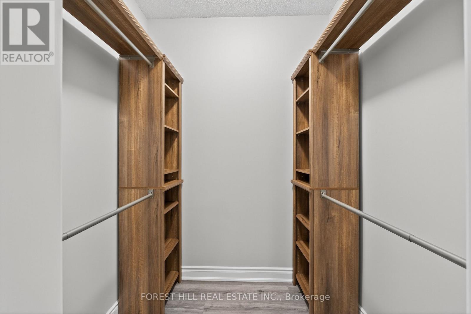 Photo 20 of 106 100 Dean Avenue, Barrie ON