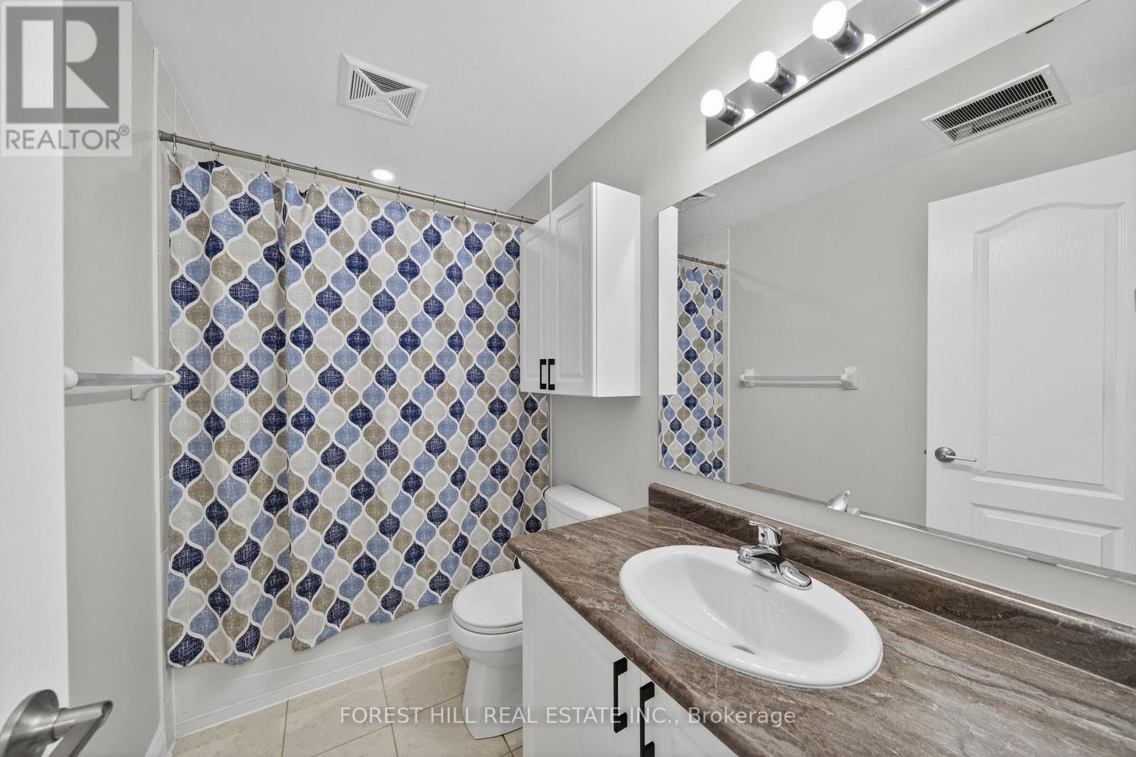 Photo 25 of 106 100 Dean Avenue, Barrie ON