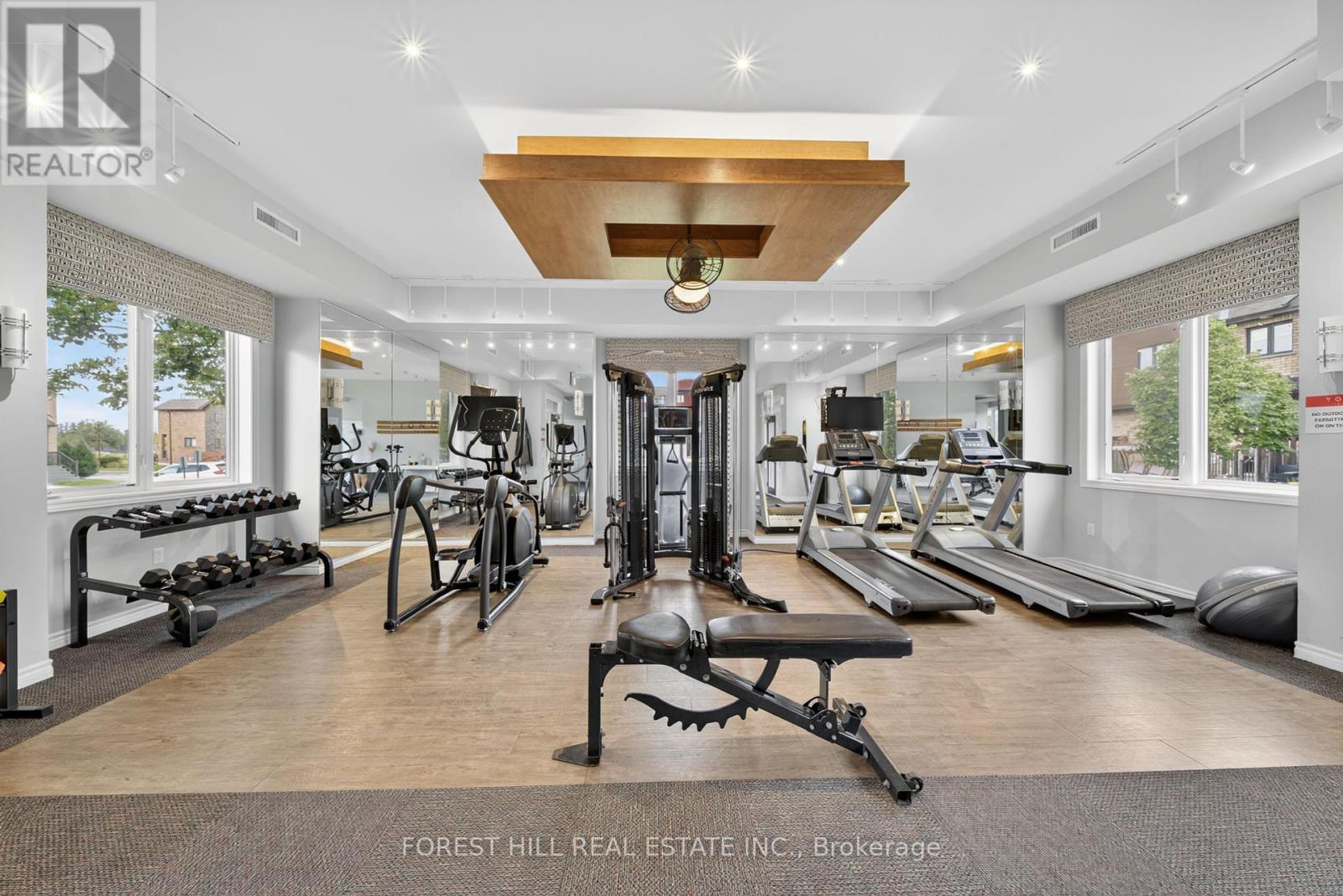Photo 31 of 106 100 Dean Avenue, Barrie ON