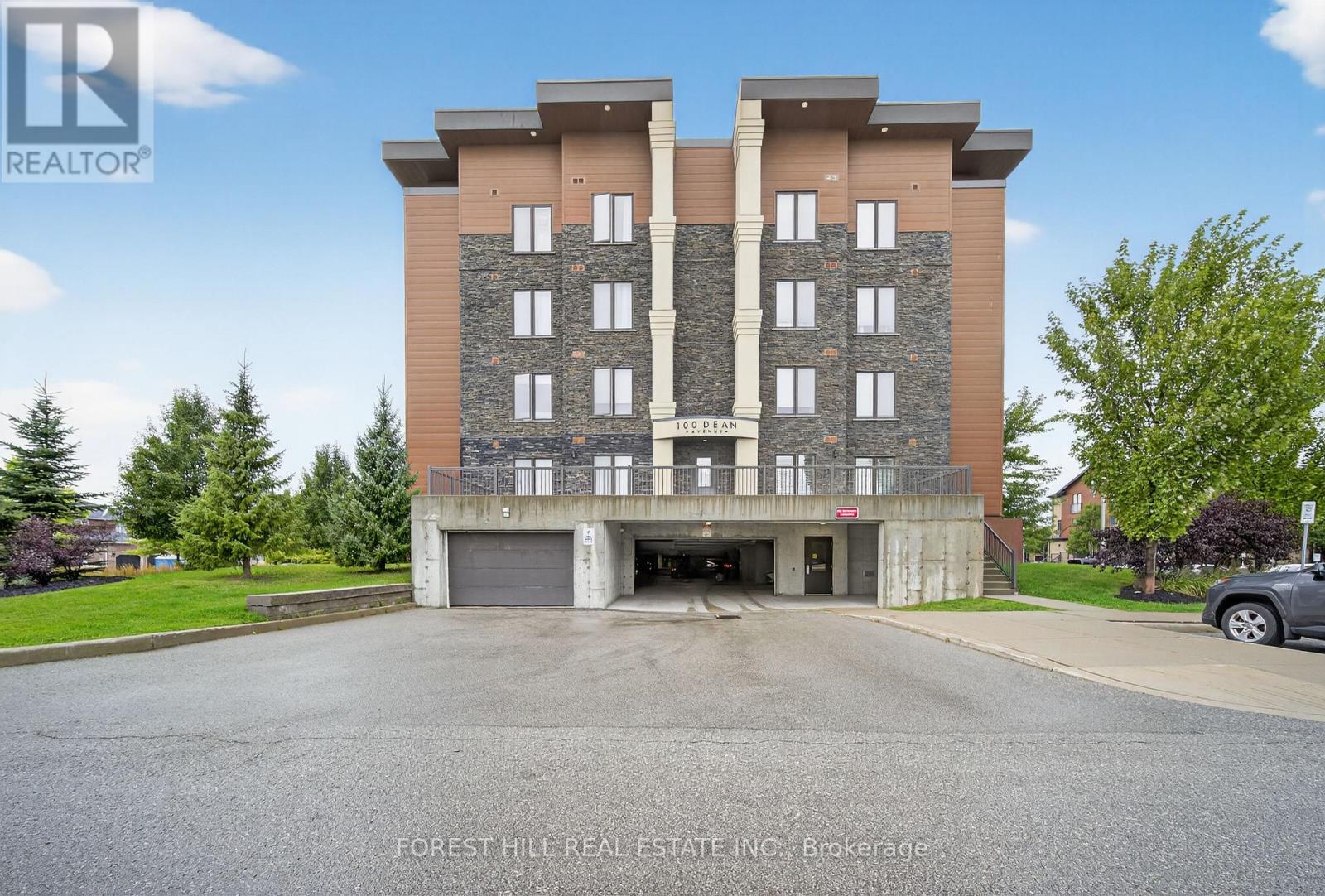 Photo 32 of 106 100 Dean Avenue, Barrie ON