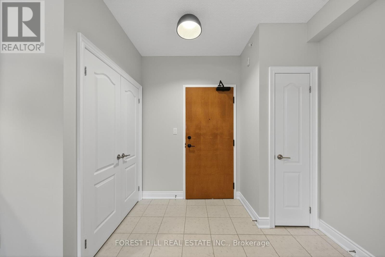 Photo 5 of 106 100 Dean Avenue, Barrie ON