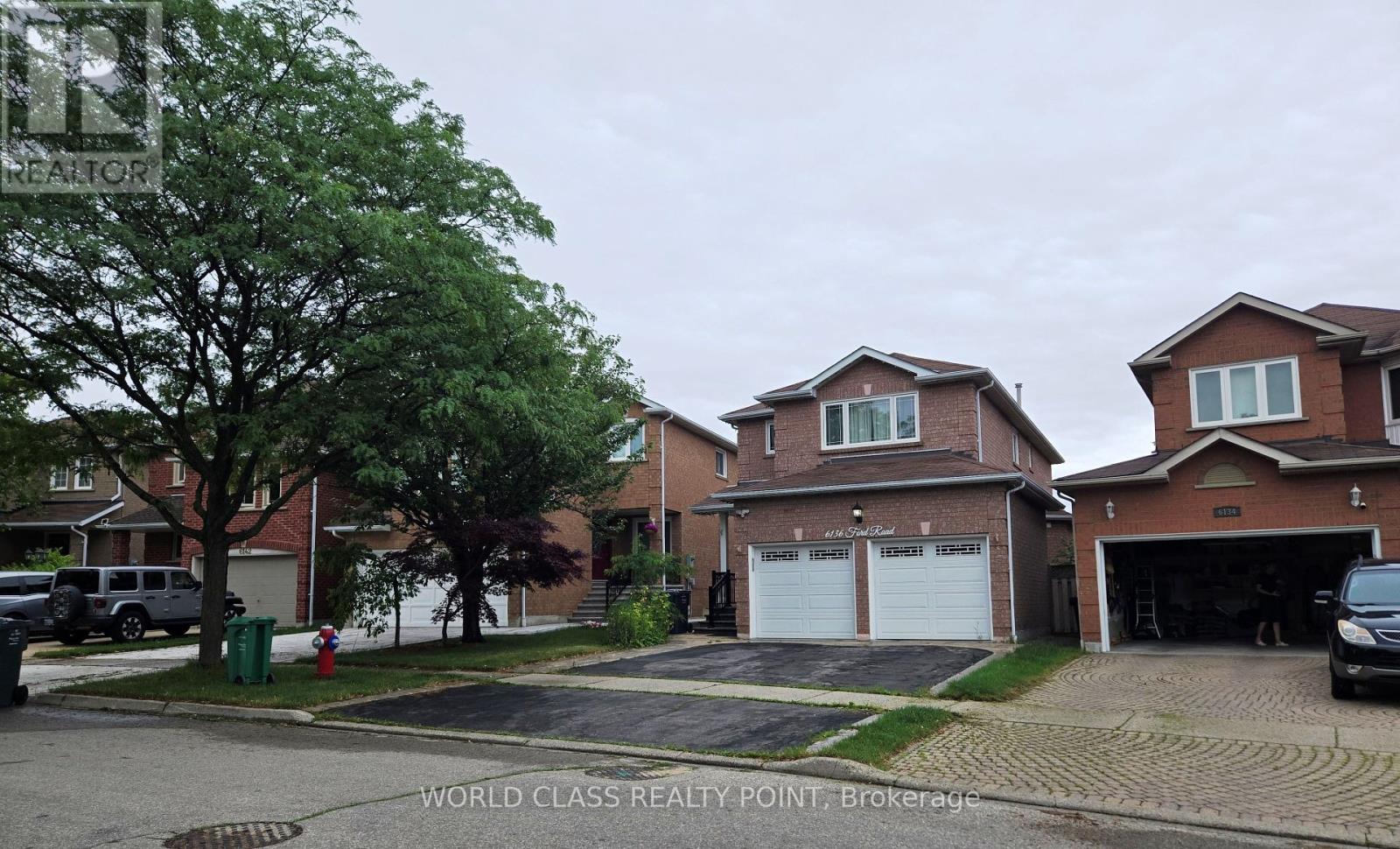 Photo 2 of 6136 Ford Road, Mississauga ON