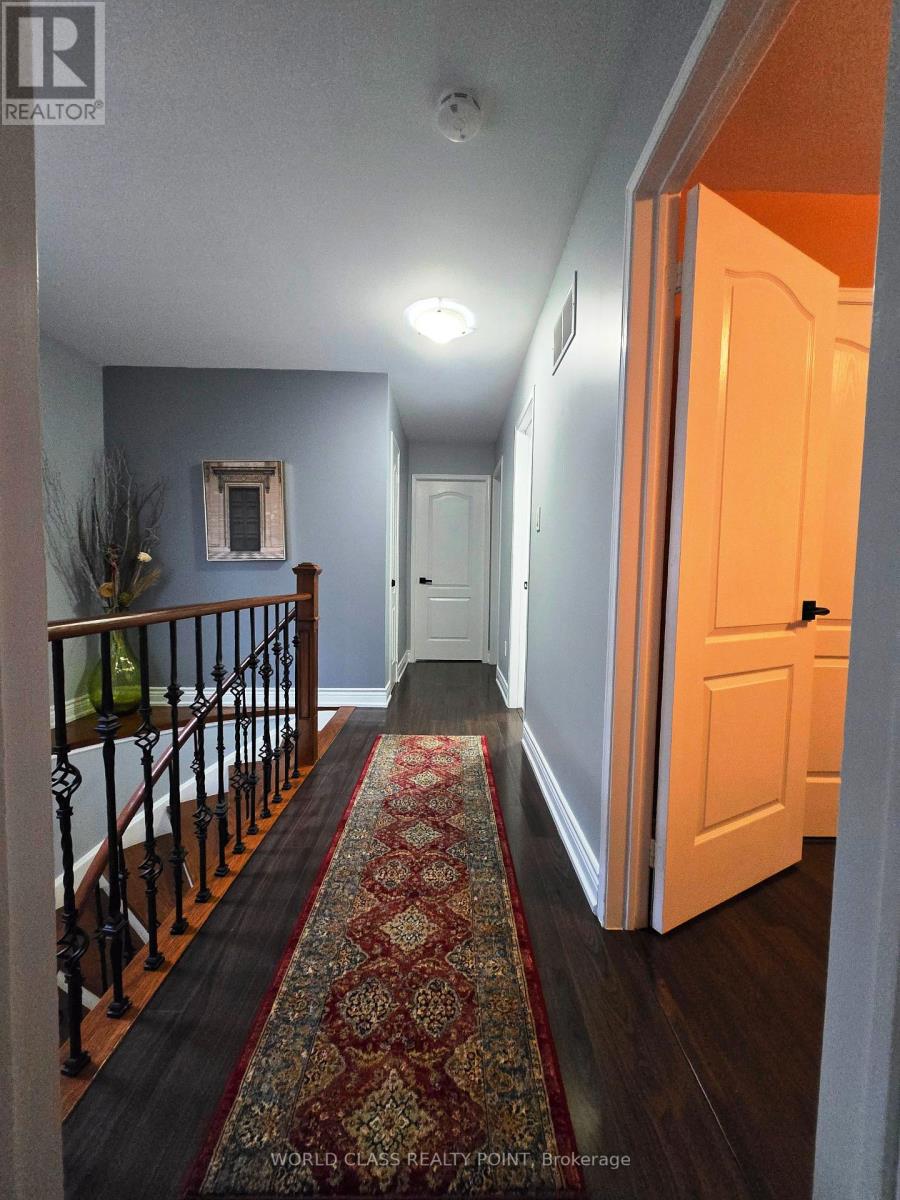 Photo 21 of 6136 Ford Road, Mississauga ON
