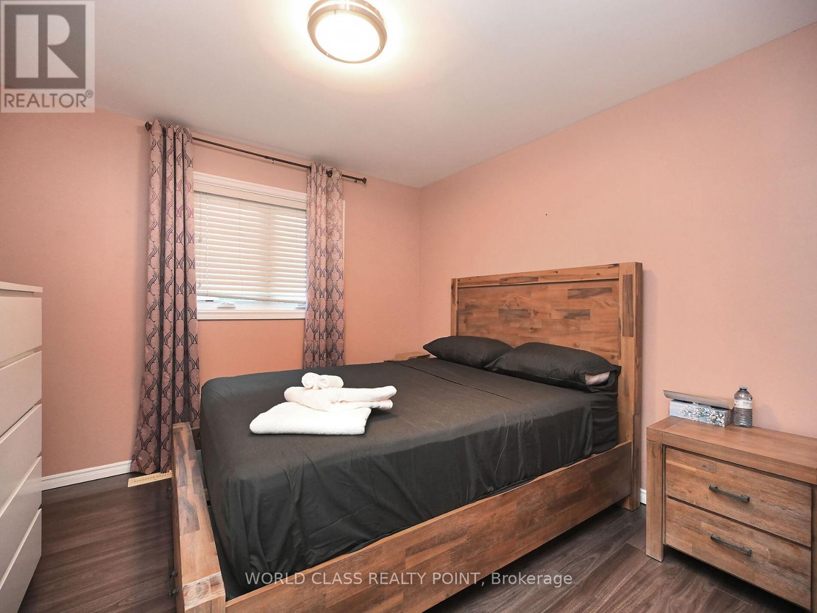 Photo 27 of 6136 Ford Road, Mississauga ON