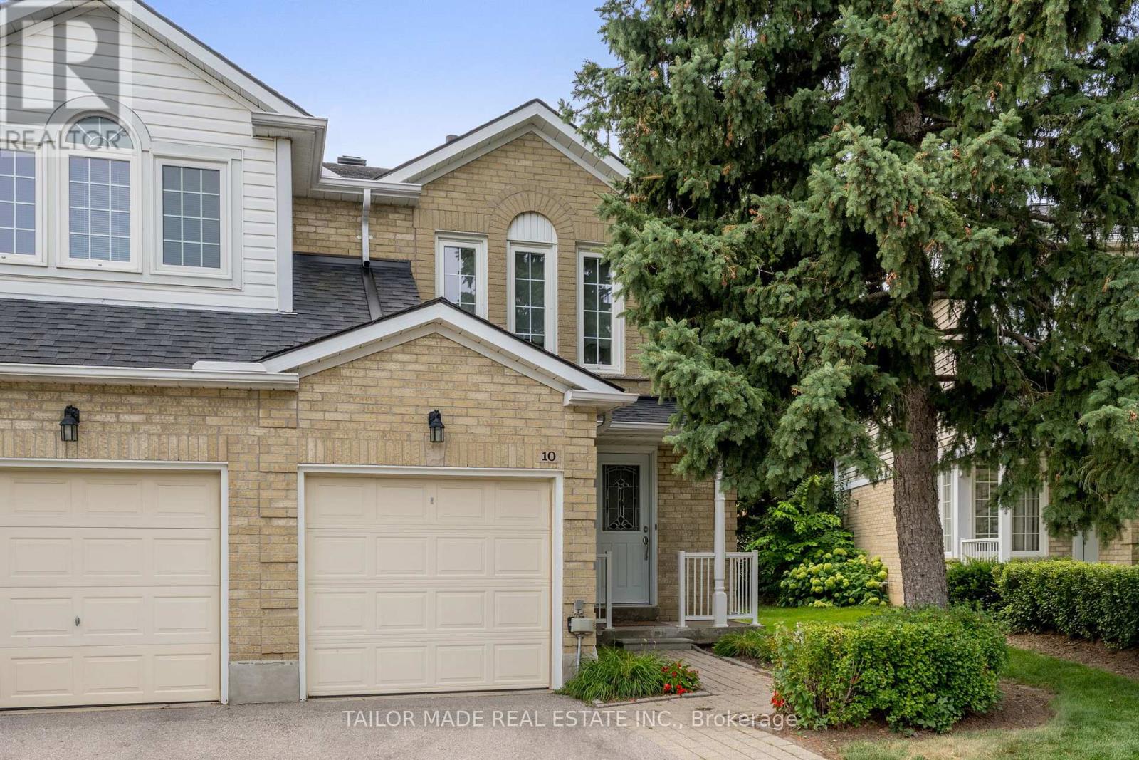 Photo 1 of 10 Heathcliffe Square, Brampton ON