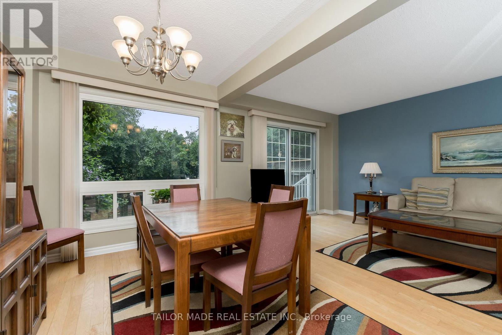 Photo 14 of 10 Heathcliffe Square, Brampton ON
