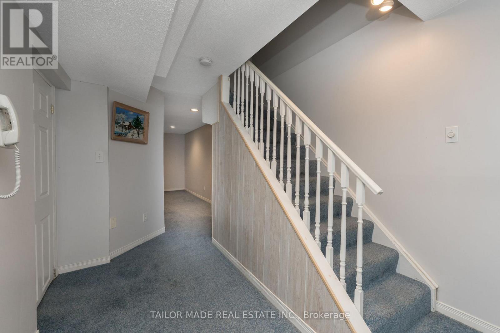 Photo 29 of 10 Heathcliffe Square, Brampton ON