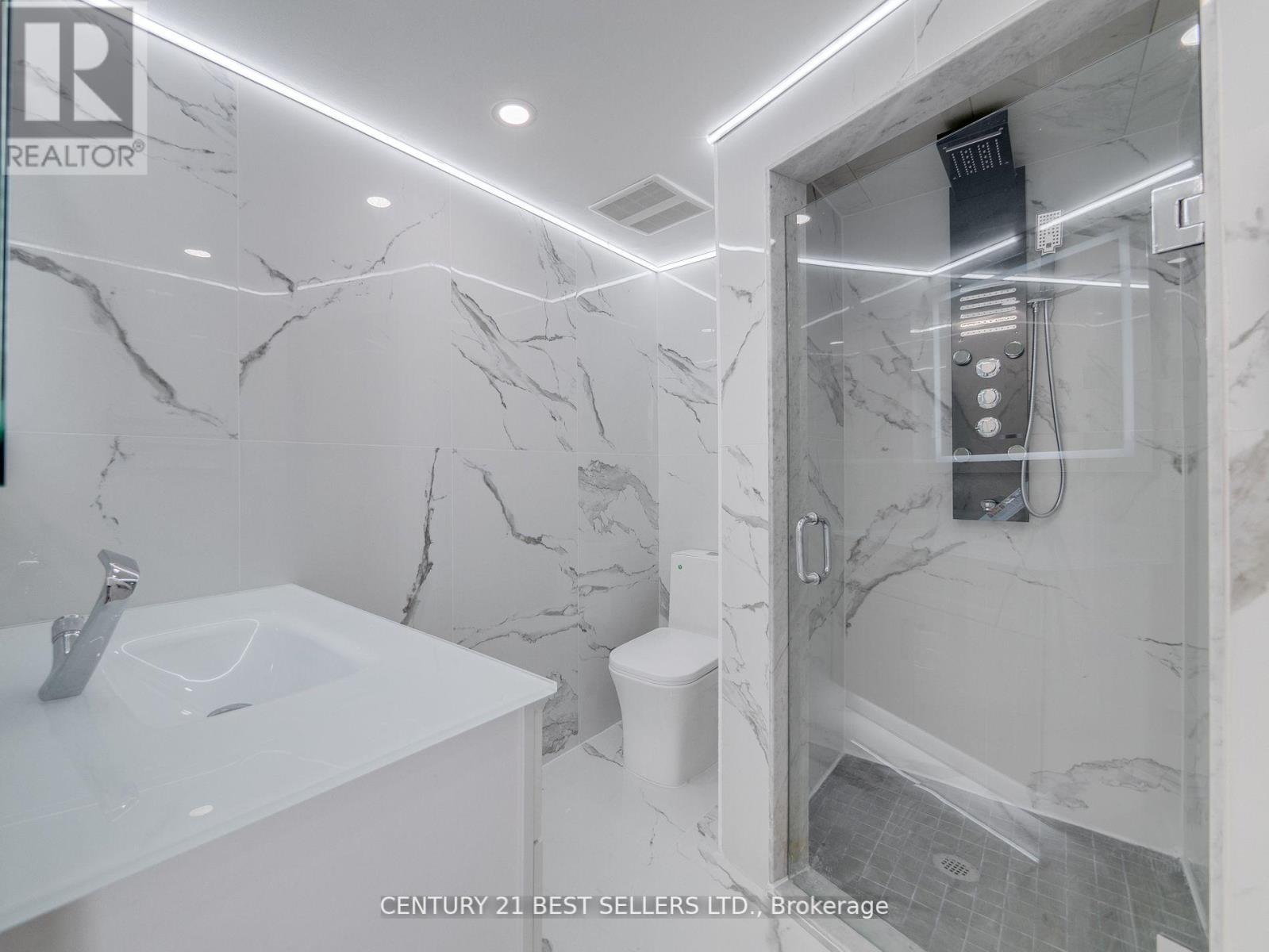 Photo 28 of 601 3650 Kaneff Crescent, Mississauga ON