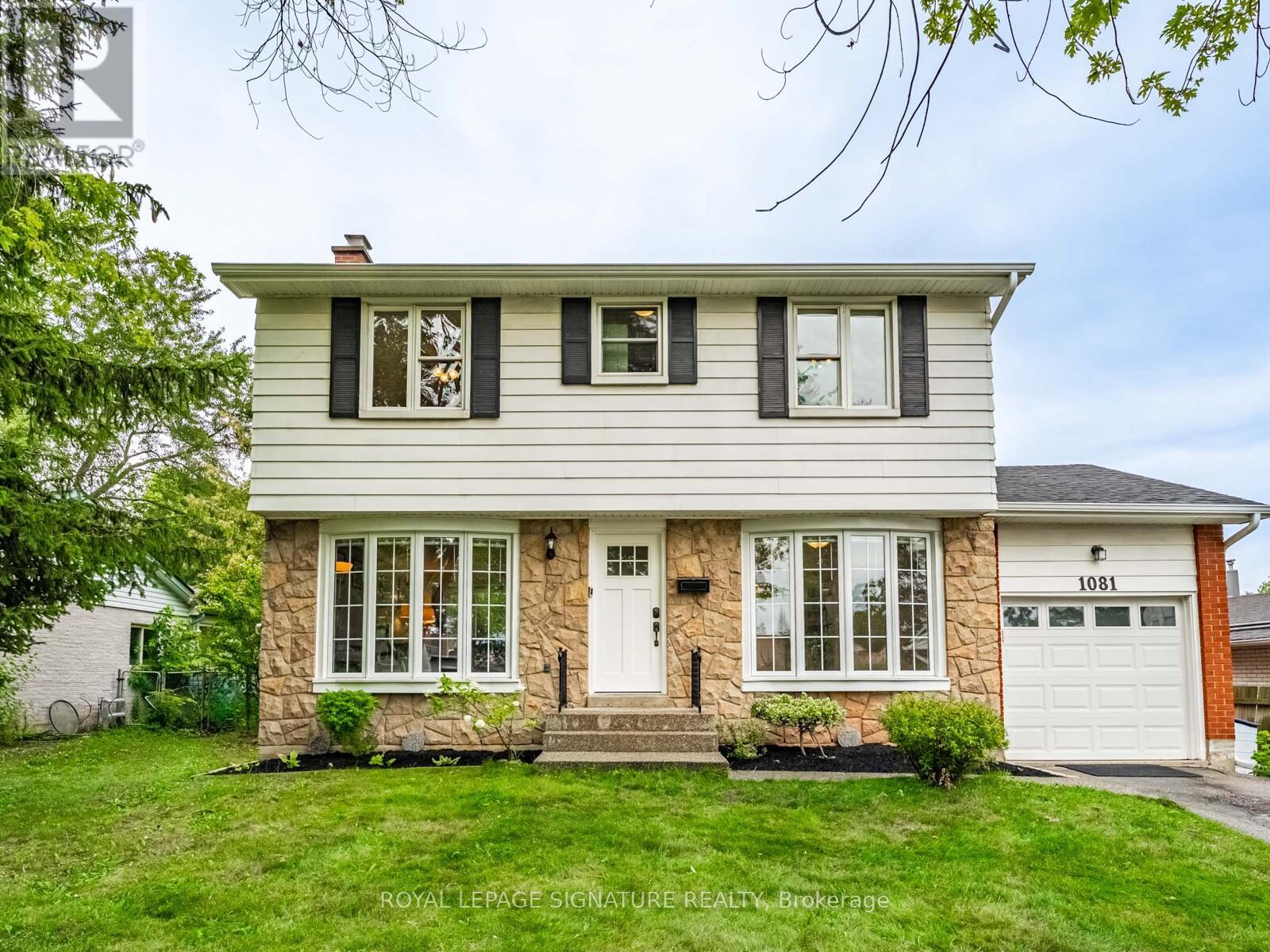 Photo 1 of 1081 Pearson Drive, Oakville ON