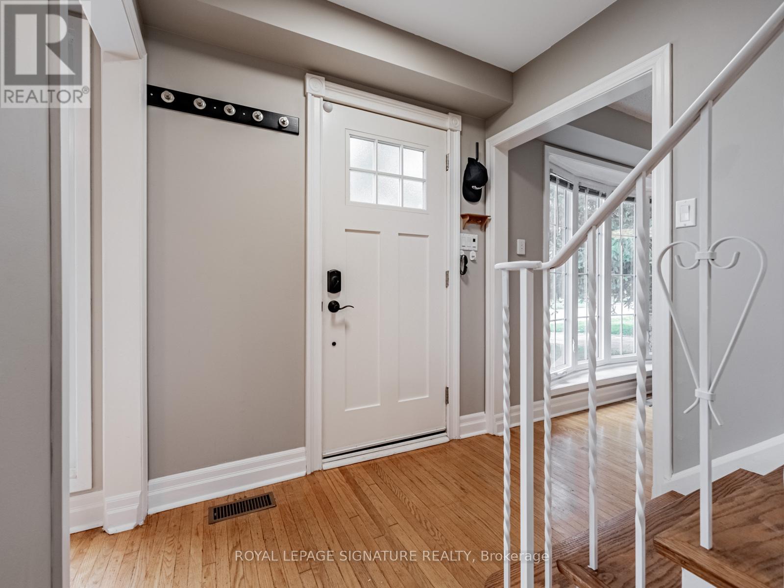 Photo 2 of 1081 Pearson Drive, Oakville ON