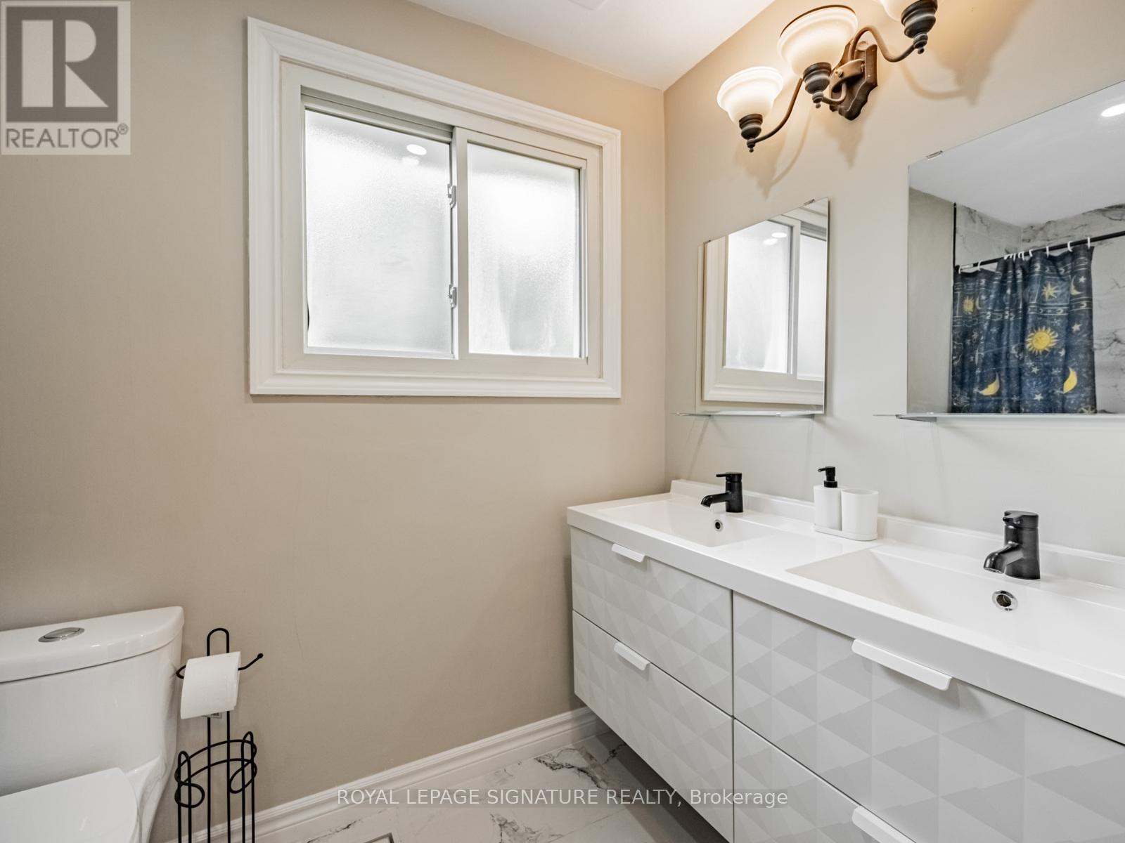 Photo 26 of 1081 Pearson Drive, Oakville ON