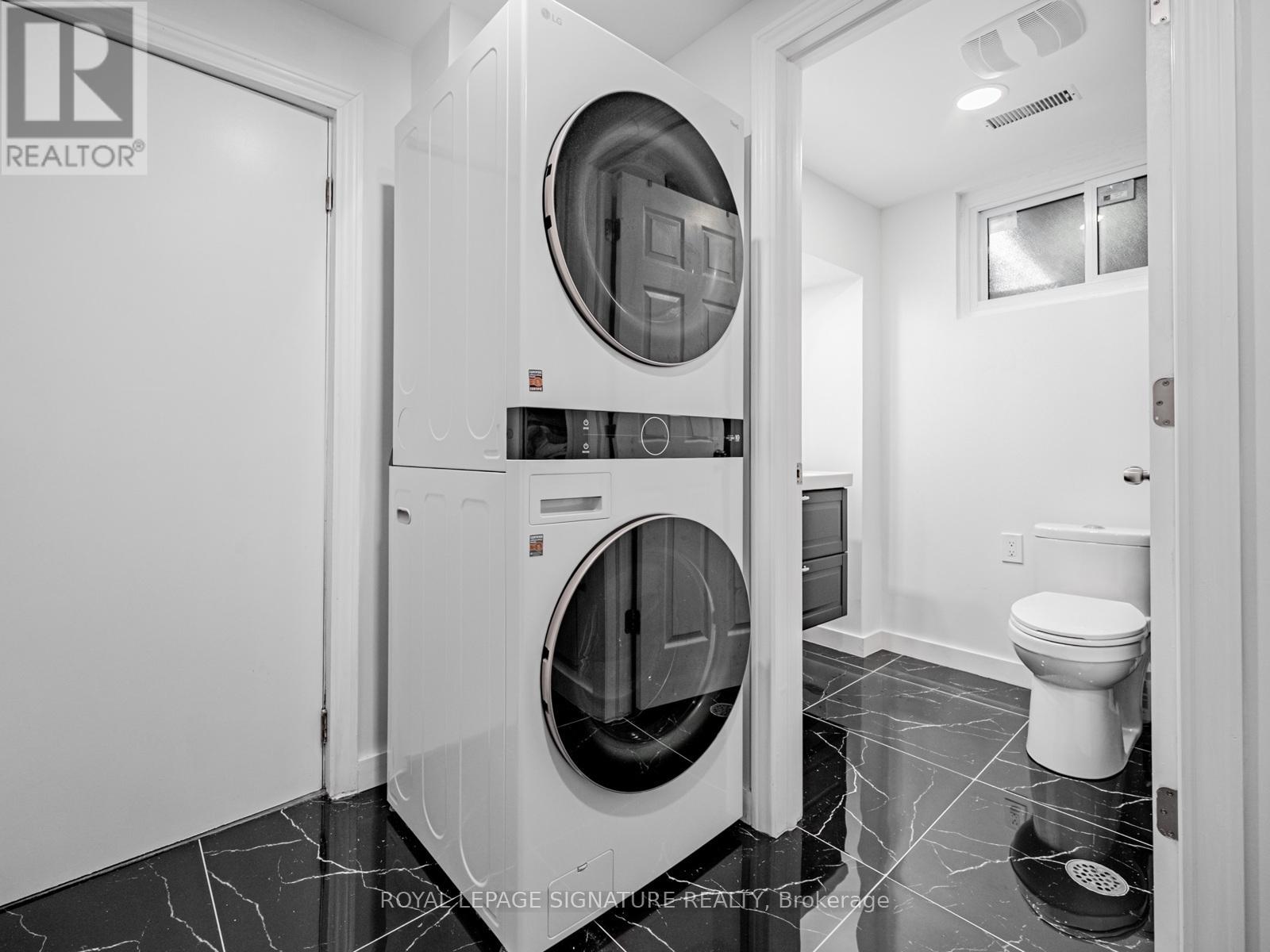 Photo 38 of 1081 Pearson Drive, Oakville ON