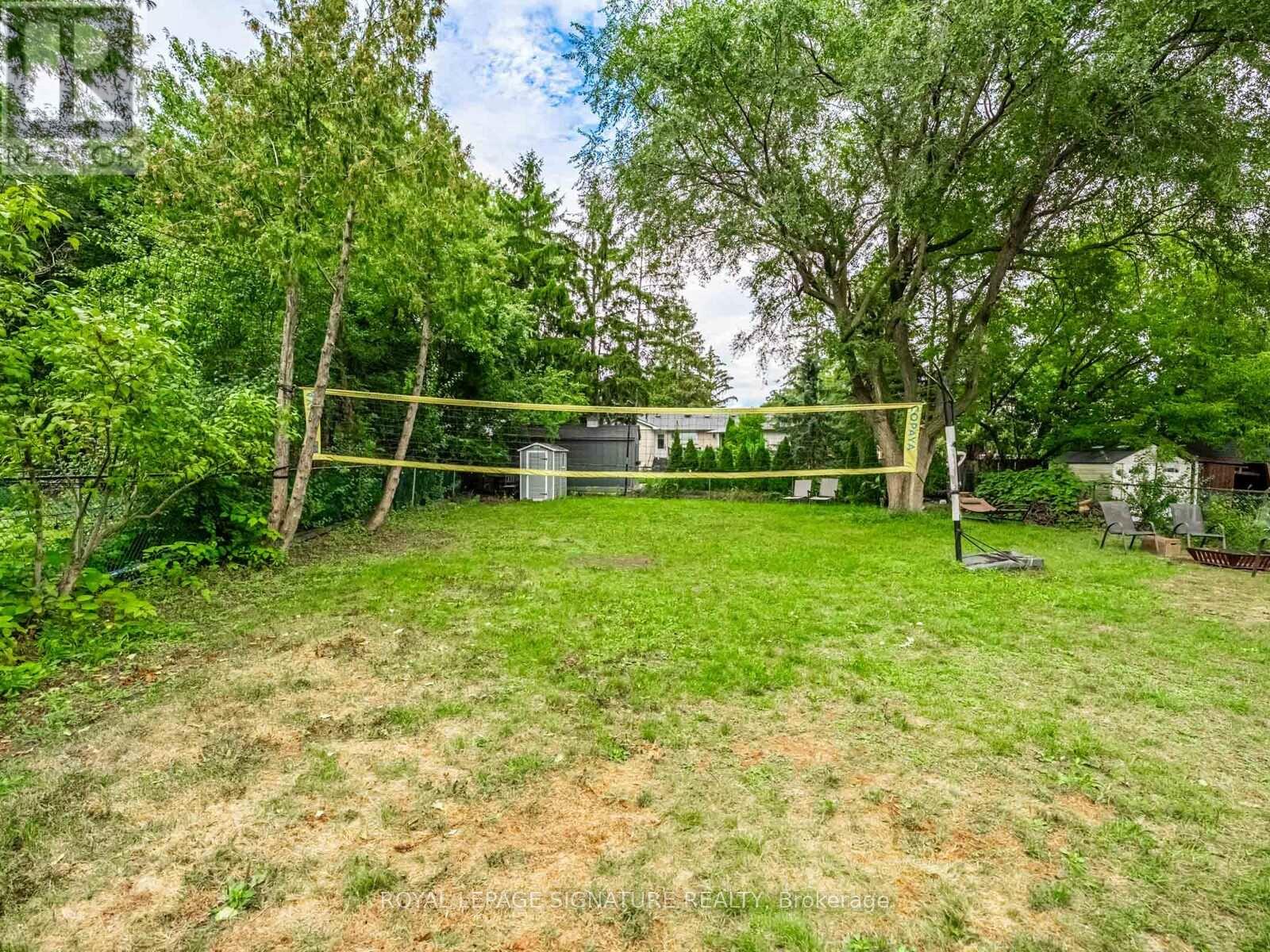 Photo 41 of 1081 Pearson Drive, Oakville ON