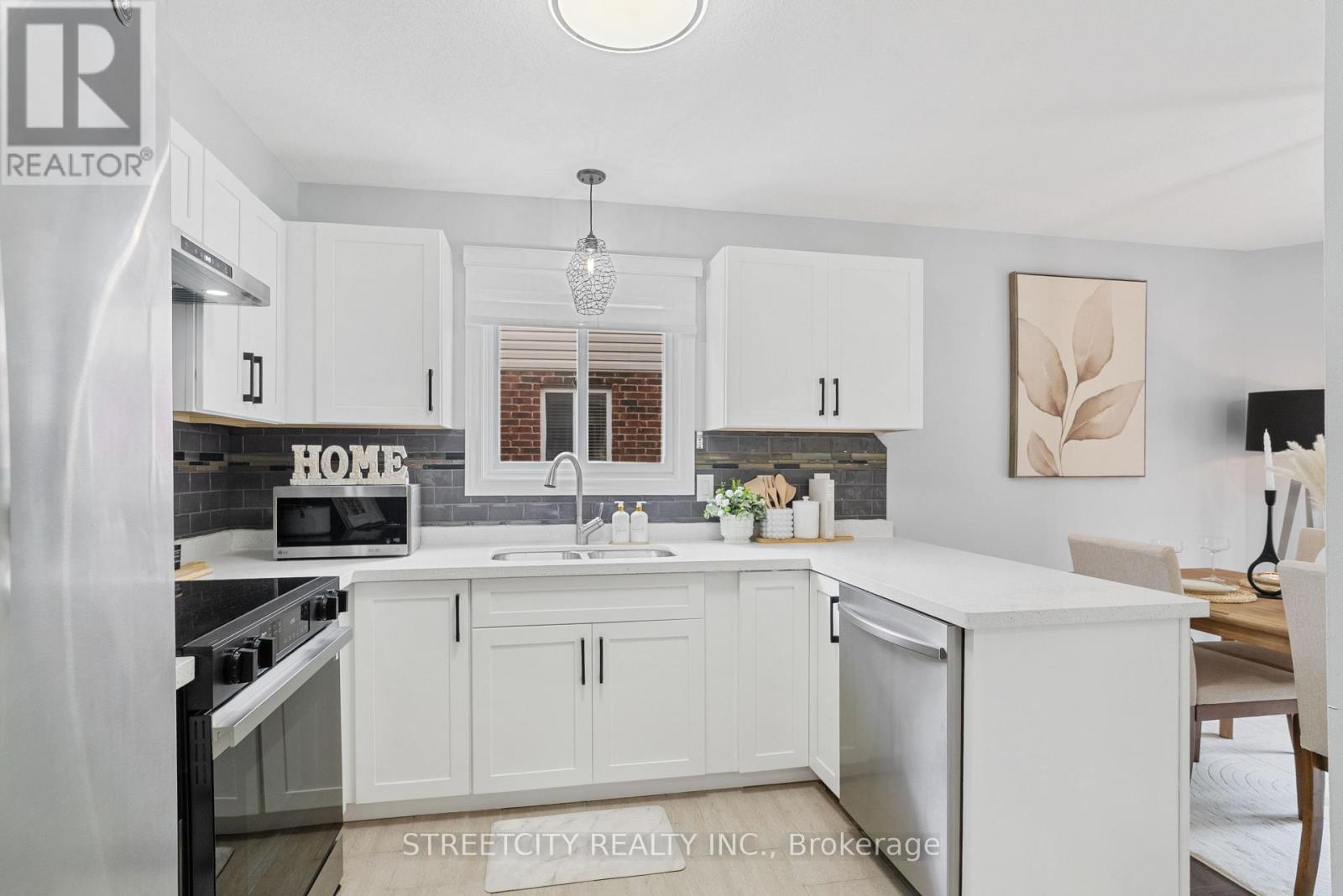 Photo 13 of 1176 South Wenige Drive, London North ON
