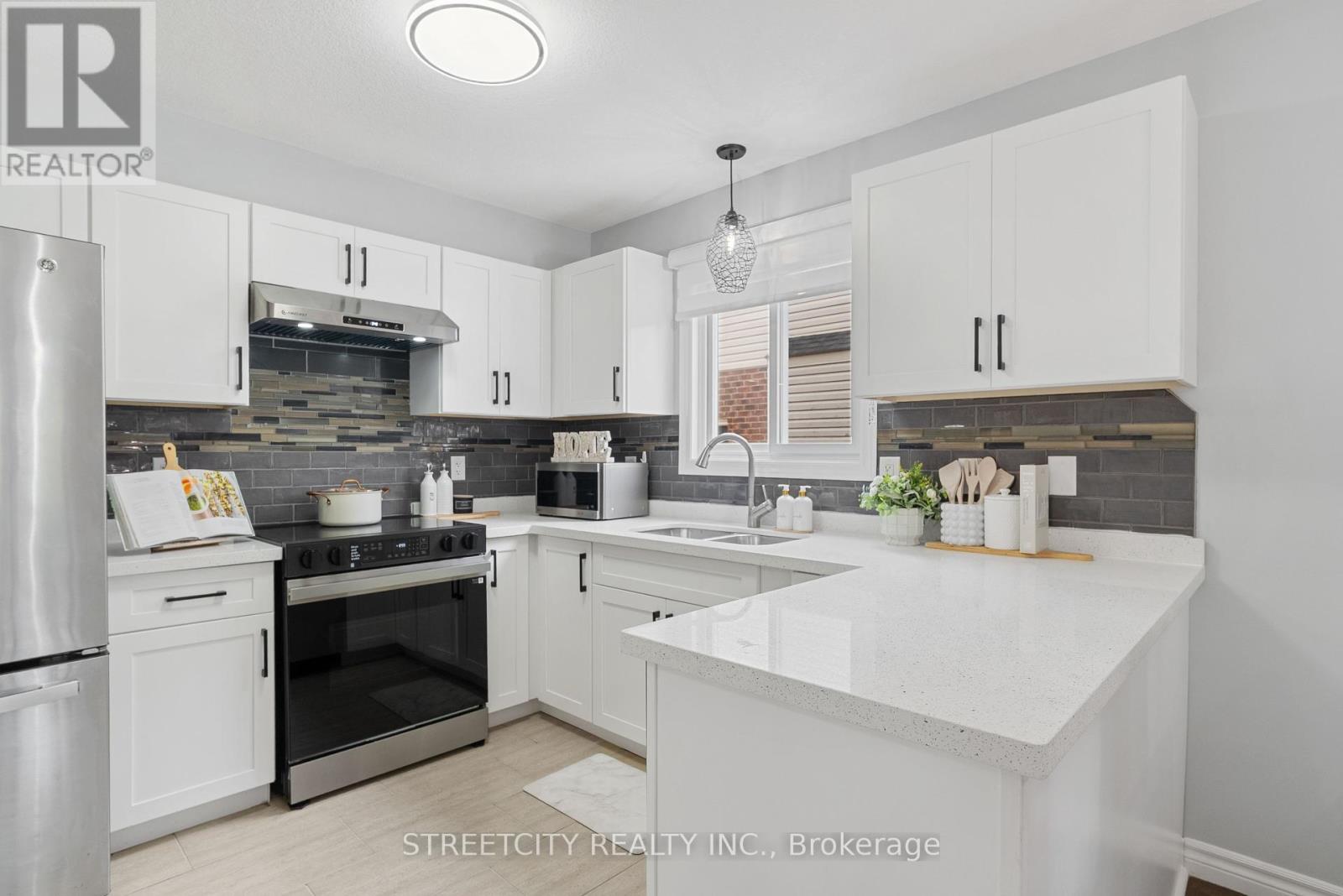 Photo 14 of 1176 South Wenige Drive, London North ON