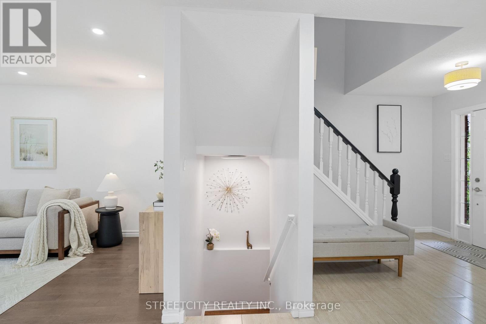 Photo 32 of 1176 South Wenige Drive, London North ON