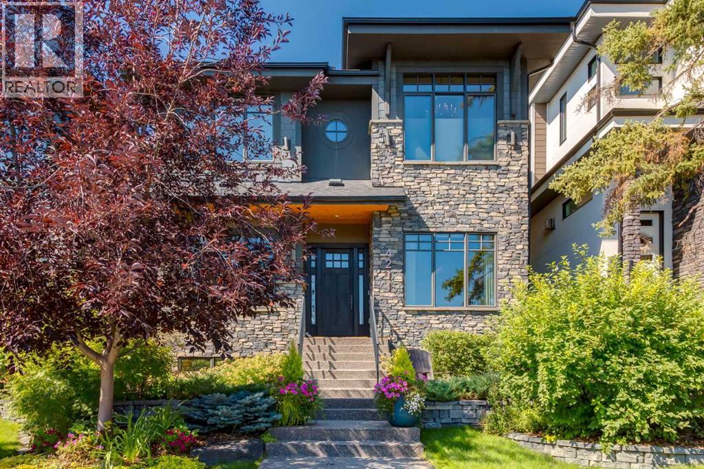 Photo 1 of 4211 17 Street Sw, Calgary AB